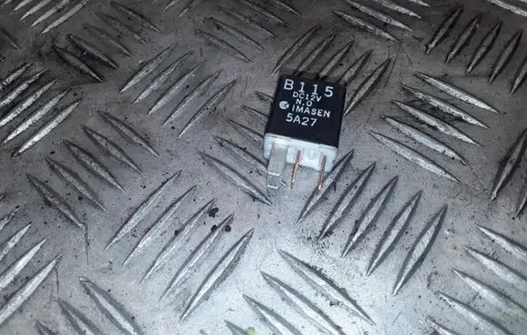 Mazda 3 I Other relay B115DC12V