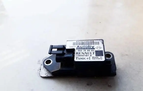Renault Scenic I Airbag deployment crash/impact sensor 550759800 7700437301B