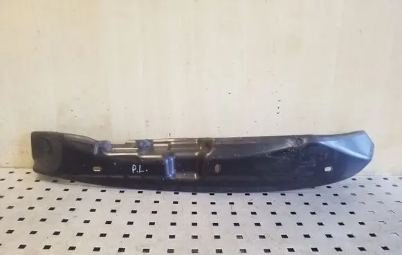 Volvo XC90 Fender end trim 32219520 32244350