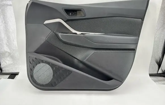 Toyota C-HR I Front door card panel trim 67611X1B24