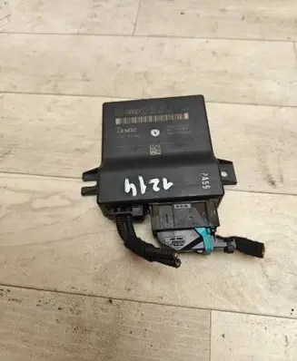 Audi A6 S6 C6 4F Gateway control module 4F0907468D 4F0910468A