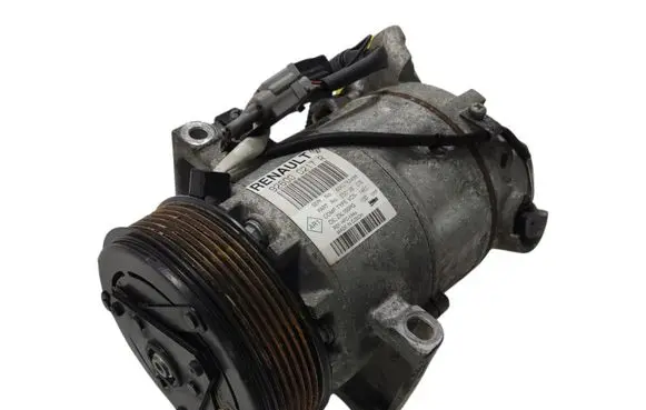 Renault Captur Air conditioning (A/C) compressor (pump) 926000217R