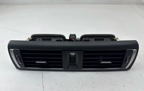 BMW 1 F20 F21 Dash center air vent grill 9317945