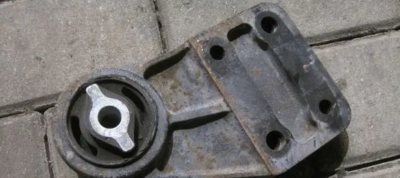 Maserati Quattroporte Rear differential mounting bracket 3455663
