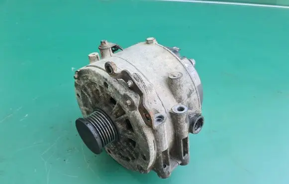 Mercedes-Benz C W203 Generator/alternator A001502550