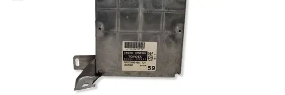 Toyota Avensis T250 Engine control unit/module 8966105590 2750004802 MB2750004802