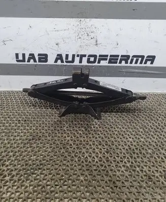 KIA Rio Lift Jack 