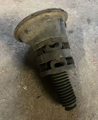 Renault Scenic RX Coil spring mount 