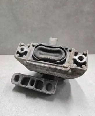 Skoda Octavia Mk3 (5E) Engine mount bracket G3109420