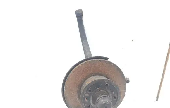 Mercedes-Benz W123 Front wheel hub spindle knuckle