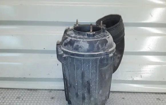 Lancia Thesis Air filter box