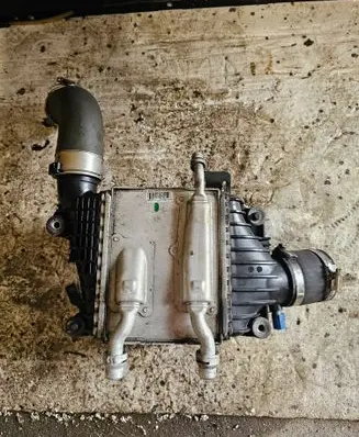 Jaguar XF Intercooler radiator GX736K775AF