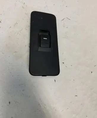 Land Rover Discovery 3 - LR3 Electric window control switch YUD501070PVJ