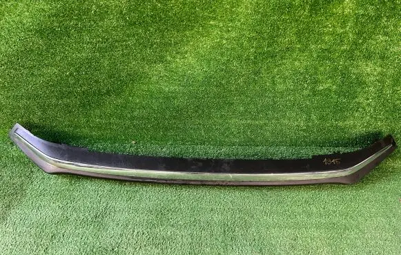Front bumper lip