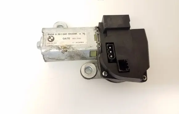 BMW 5 E39 Rear window wiper motor 8361640 E5335K