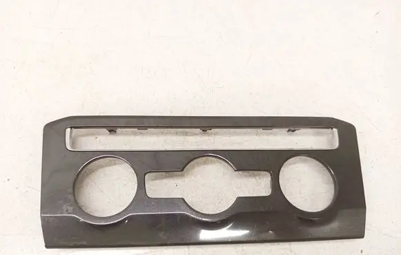 Volkswagen Tiguan Other interior part 5NC820073A