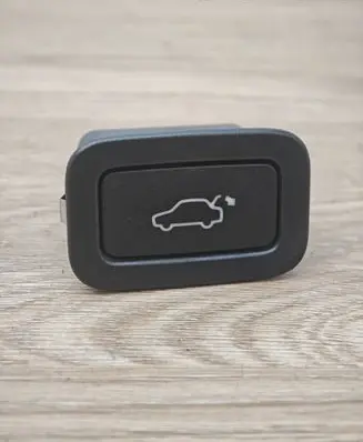 Volvo XC60 Tailgate/boot open switch button 31264960