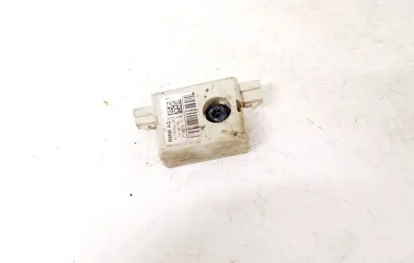 BMW 5 GT F07 Antenna control unit 911826206 21367510