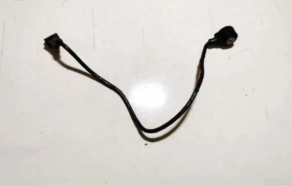 Chrysler PT Cruiser Detonation knock sensor kne10