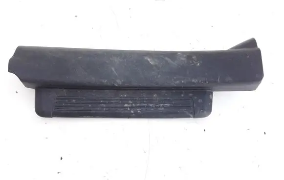 Lexus IS 220D-250-350 Rear sill trim cover 6791853030