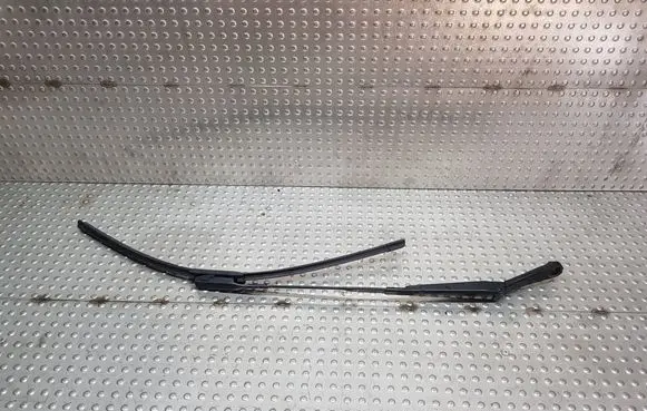 Audi A6 S6 C7 4G Front wiper blade arm S26370439 4G1955407B