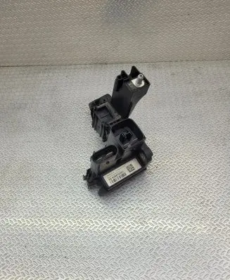 BMW 1 F20 F21 Current control relay 9356157