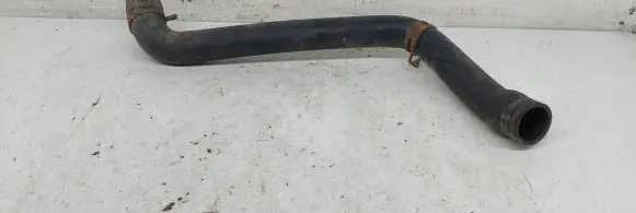 Volkswagen PASSAT B3 Engine coolant pipe/hose