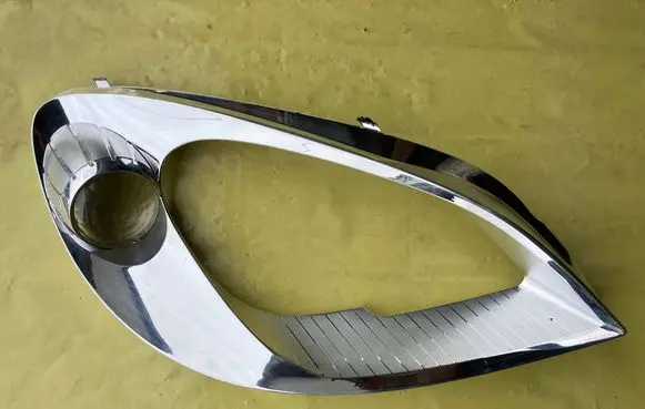 Mercedes-Benz B W245 Headlight part 1305540560