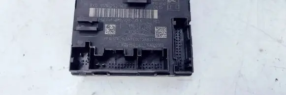 Audi A1 Door control unit/module 8X0959792K