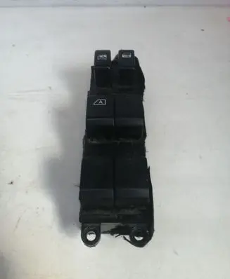 Subaru Legacy Electric window control switch 157525