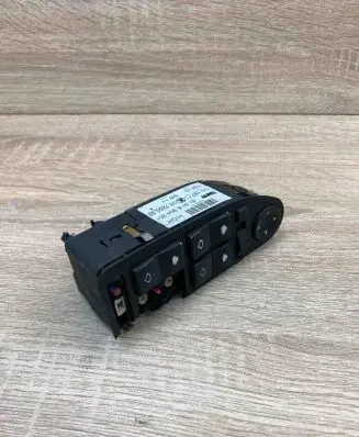 BMW 5 E39 Electric window control switch 6904301 110187 03725062