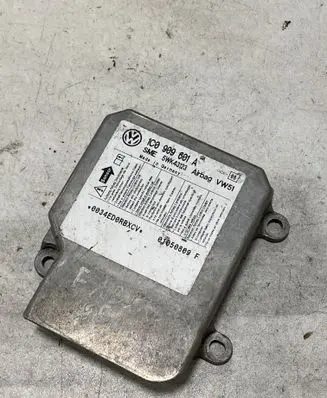 Skoda Fabia Mk1 (6Y) Airbag control unit/module 1C0909601A 01050809F 5WK43123