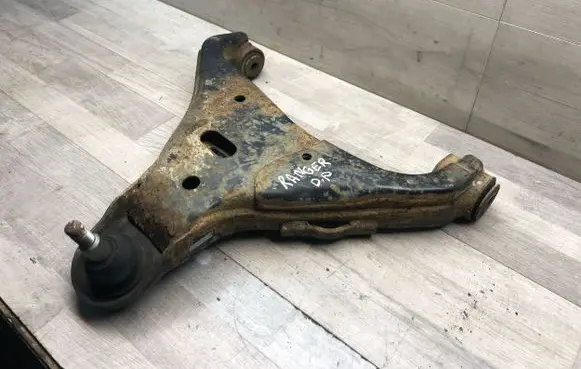 Front lower control arm/wishbone