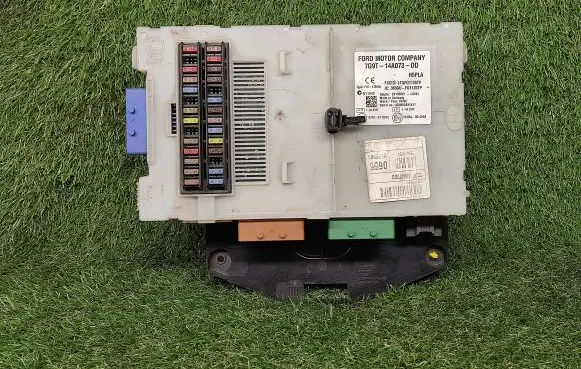 Ford Mondeo MK IV Power management control unit 7G9T14A073DD