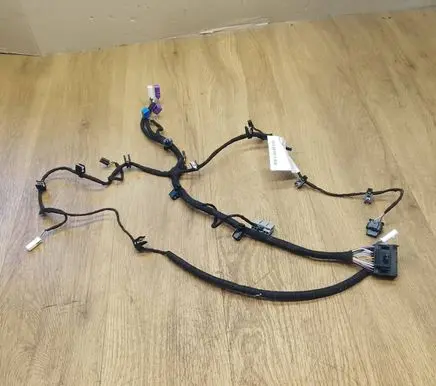 Maserati Ghibli Front door wiring loom 06700058010