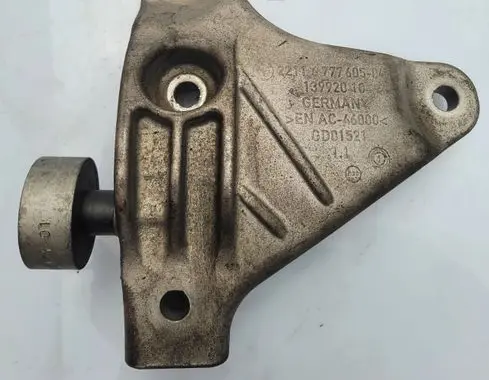BMW 5 F10 F11 Engine mount bracket 