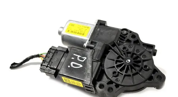 KIA Ceed Front door window regulator motor 82460A2010