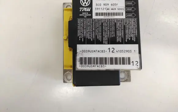 Volkswagen PASSAT B6 Airbag control unit/module 3C0909605F 391121 08H029S2421