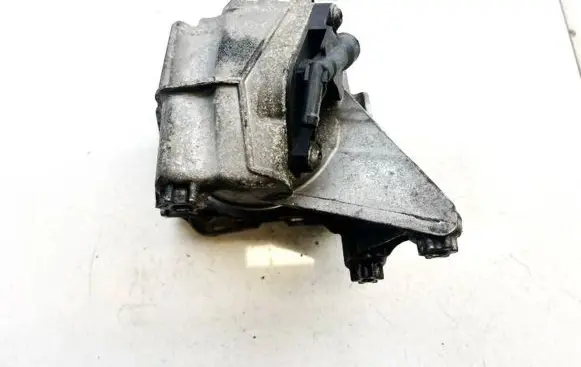 Ford Kuga I Engine mounting bracket 1026356s01
