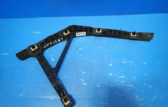 Honda Insight Rear bumper mounting bracket