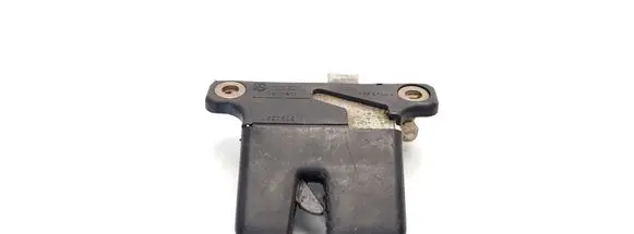 Volkswagen PASSAT B5 Tailgate/trunk/boot lock/catch/latch 3B5827505