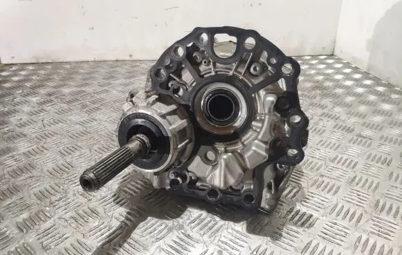 Gearbox transfer box case
