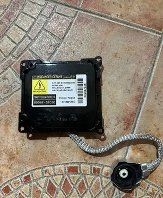 Lexus IS 220D-250-350 Headlight ballast module Xenon 8596751050 3900078258