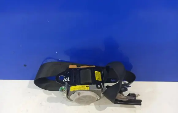 Mitsubishi Grandis Front seatbelt TKAF2N693
