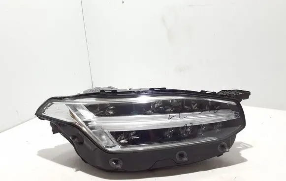 Volvo XC90 Headlight/headlamp 31655775