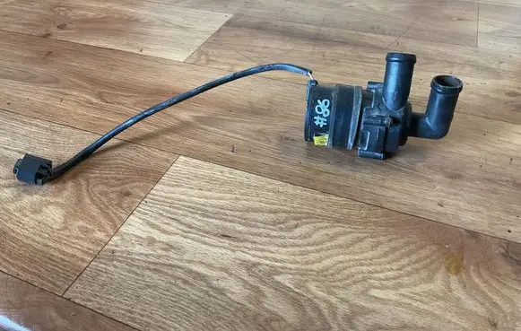 Volkswagen Caddy Electric auxiliary coolant/water pump 5n0965561a
