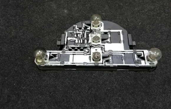 Peugeot 305 Tail light bulb cover holder