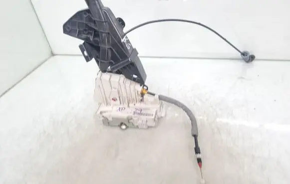 Mercedes-Benz R W251 Rear door lock 1697302135