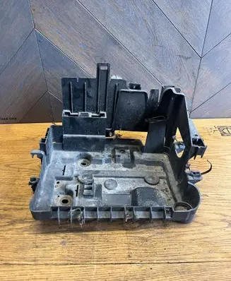 Opel Corsa D Battery tray 13296473