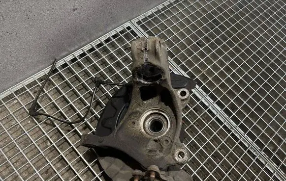 Volkswagen PASSAT B8 Front wheel hub 5Q0407257A